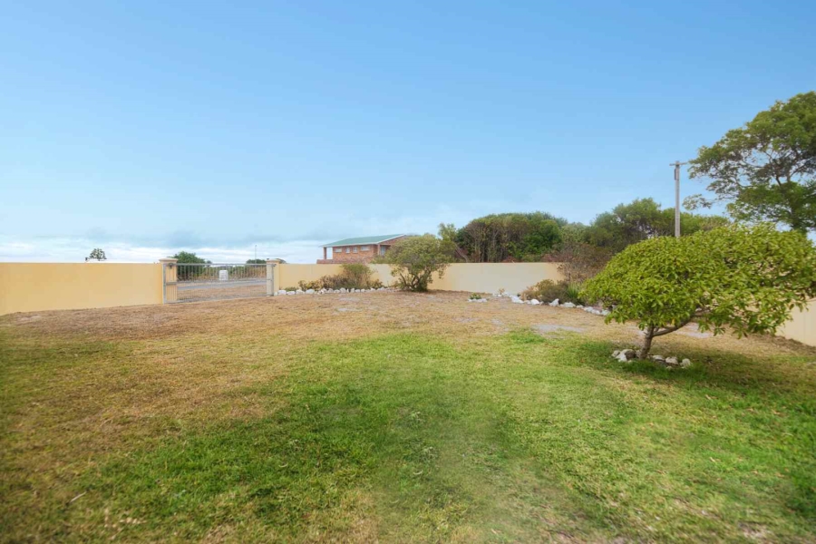 4 Bedroom Property for Sale in Pearly Beach Western Cape